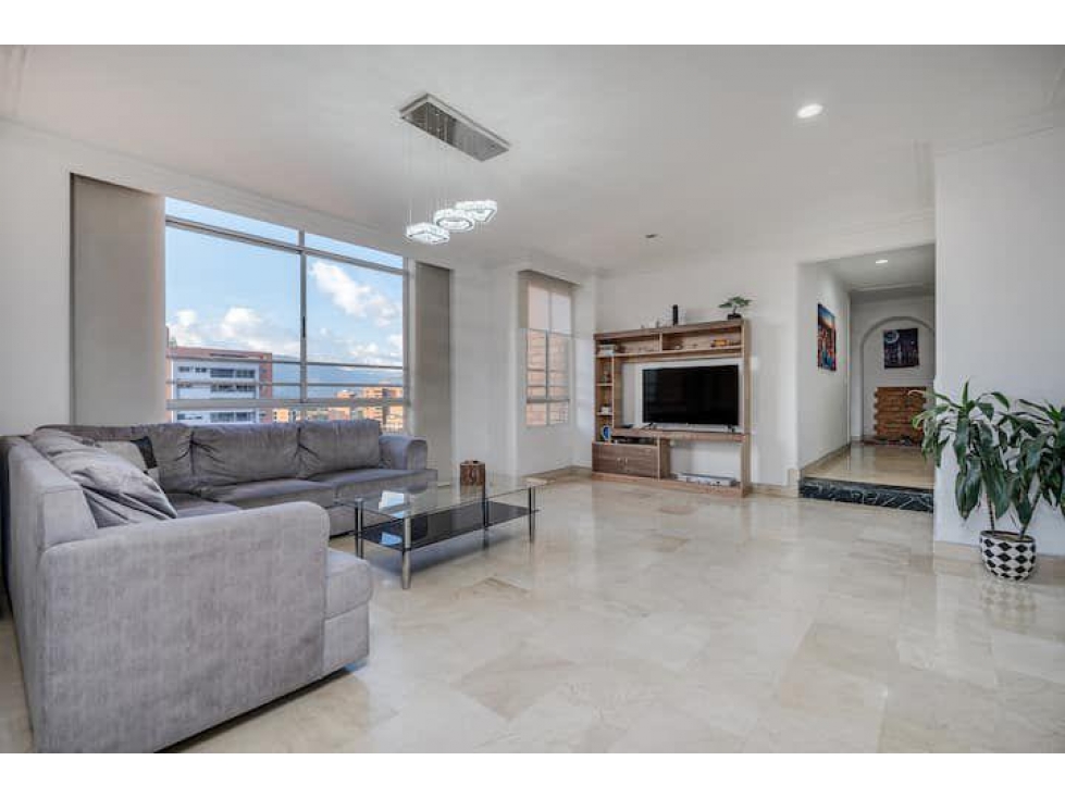 Apartamento en arriendo en Laureles, Medellín · foto 8 de 18