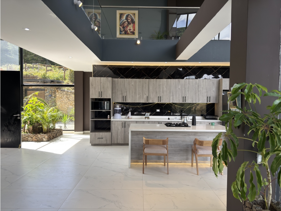 4BR House in Cuchillas de san jose (1200 m²) - 3