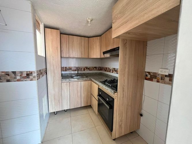 Apartamento de 3 alcobas en venta en Cr. El Triunfo Et. Iv, Soacha, 54 m² · foto 4 de 14