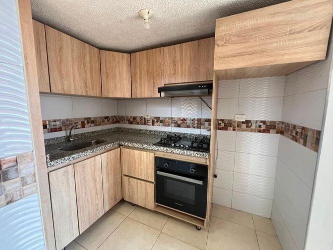 Apartamento de 3 alcobas en venta en Cr. El Triunfo Et. Iv, Soacha, 54 m² · foto 5 de 14
