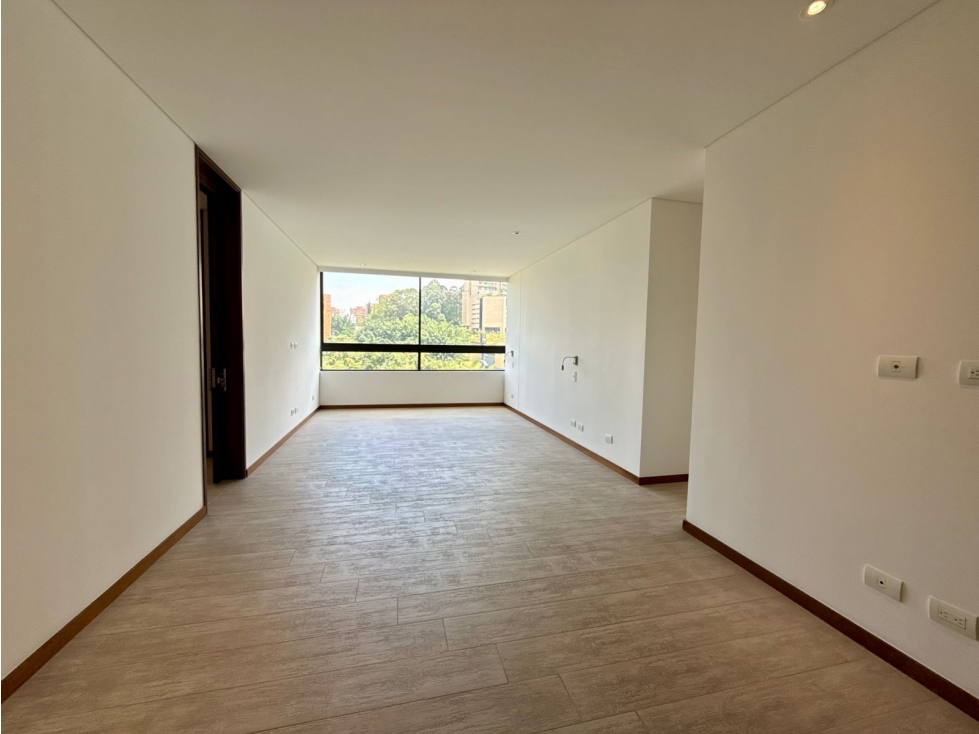 Apartamento en arriendo en El Poblado, Medellín · foto 8 de 24