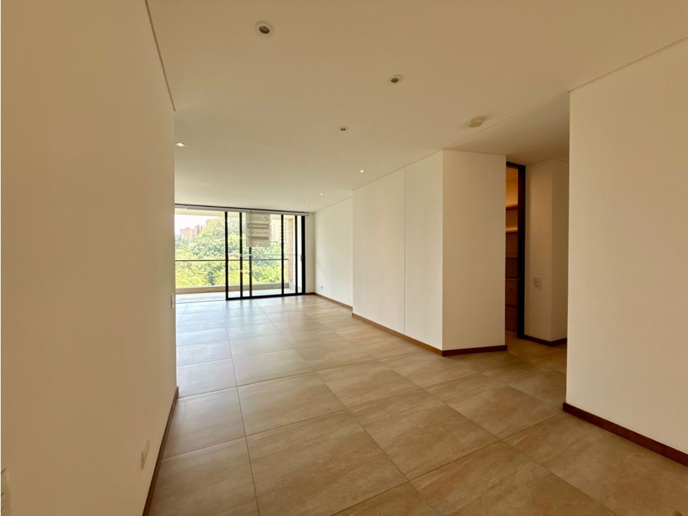Apartamento en arriendo en El Poblado, Medellín · foto 10 de 24