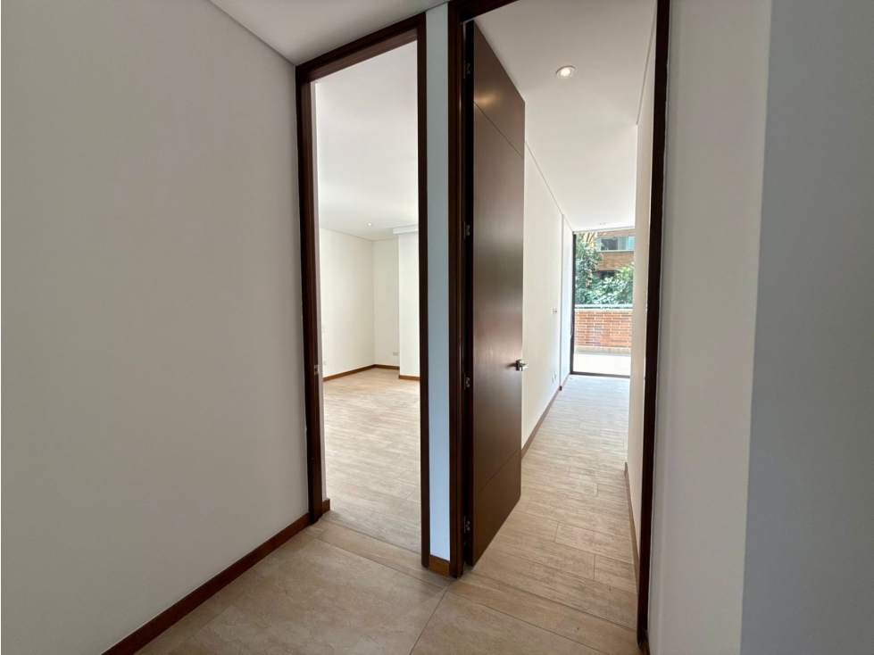 Apartamento en arriendo en El Poblado, Medellín · foto 17 de 24