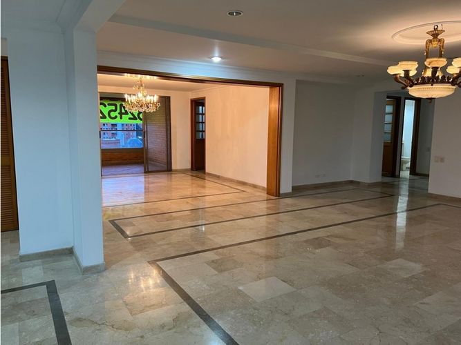 Apartamento de 3 alcobas en arriendo en El Poblado, Rionegro, 226 m² · foto 10 de 24