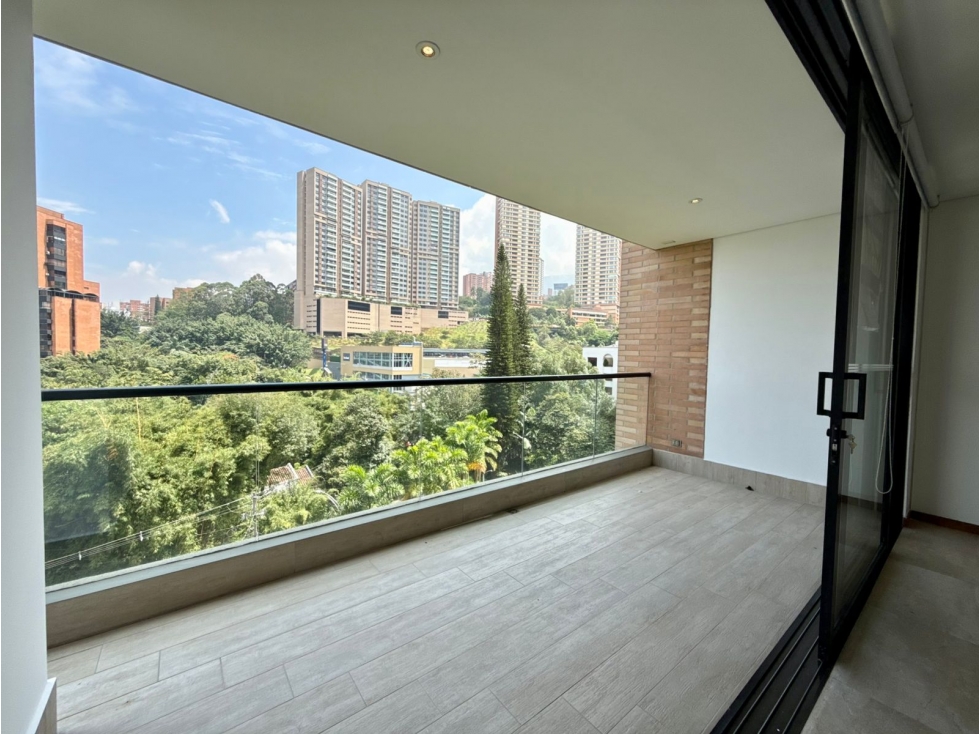 Apartamento en arriendo en El Poblado, Medellín · foto 20 de 24