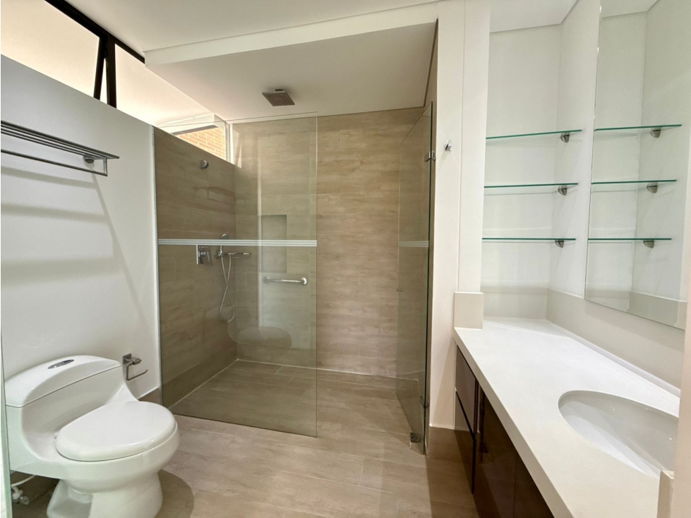 Apartamento en arriendo en El Poblado, Medellín · foto 22 de 24
