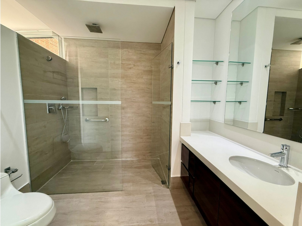 Apartamento en arriendo en El Poblado, Medellín · foto 23 de 24