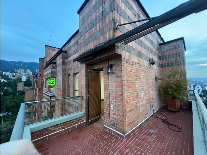 Apartamento de 3 alcobas en arriendo en El Poblado, Rionegro, 226 m² · foto 23 de 24