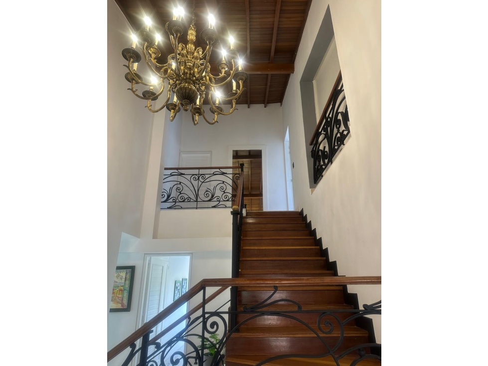 4BR Apartment in El Poblado (300 m²) - 4
