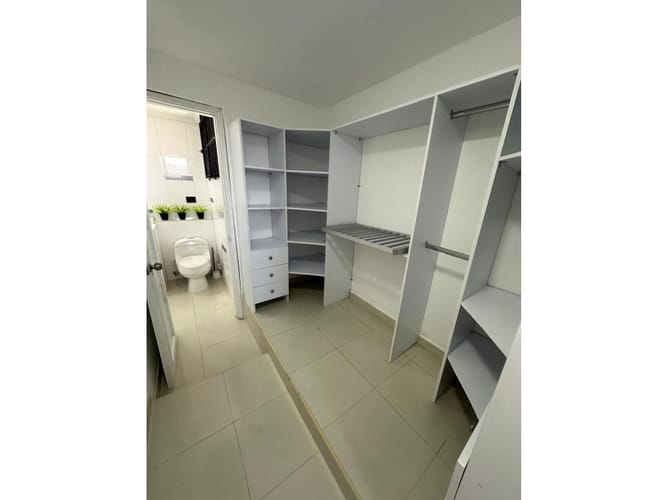 Apartamento de 4 alcobas en arriendo en El Poblado, Rionegro, 300 m² · foto 8 de 24