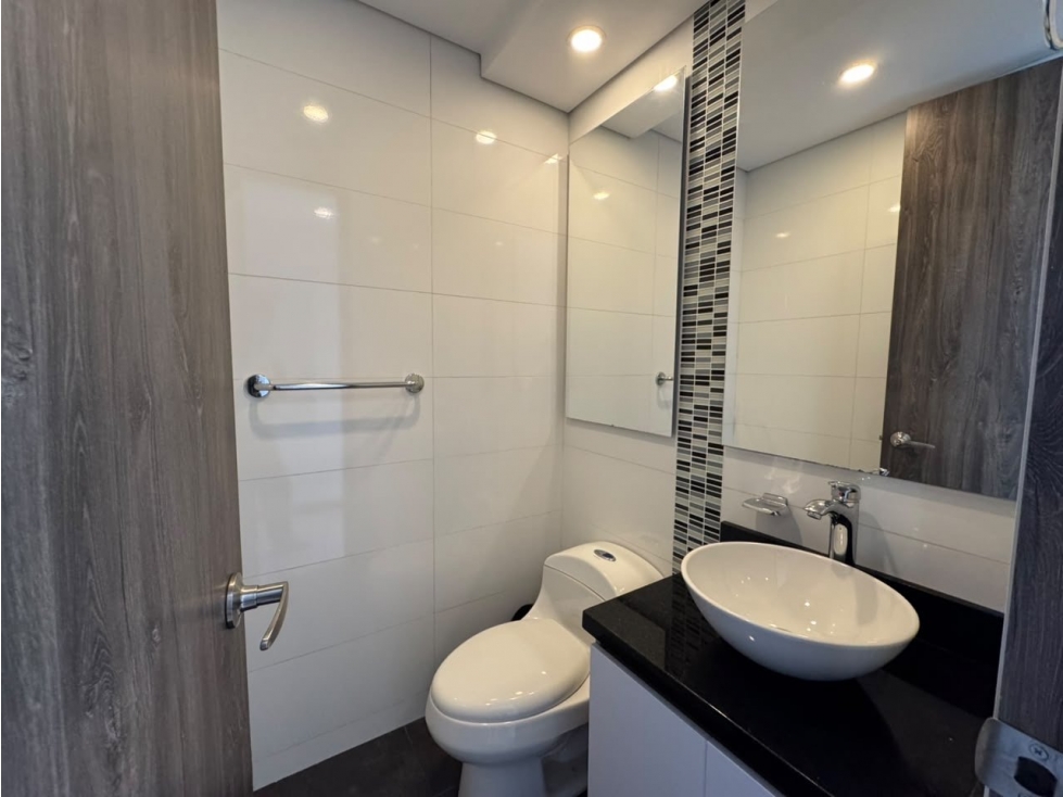 Apartamento en arriendo en El Poblado, Medellín · foto 10 de 23