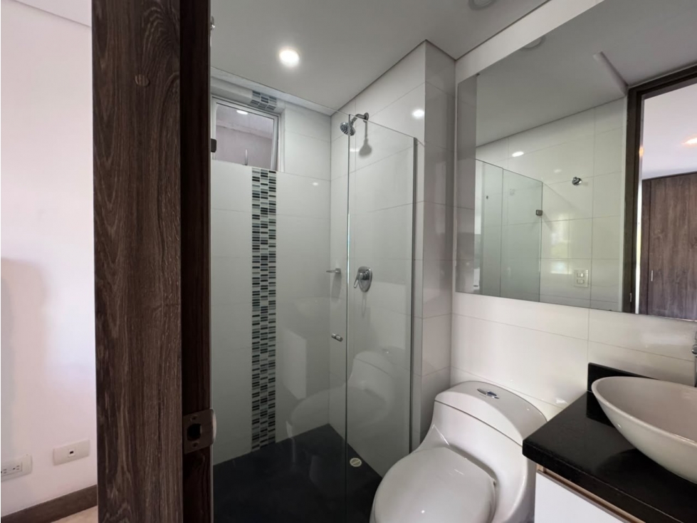 Apartamento en arriendo en El Poblado, Medellín · foto 14 de 23