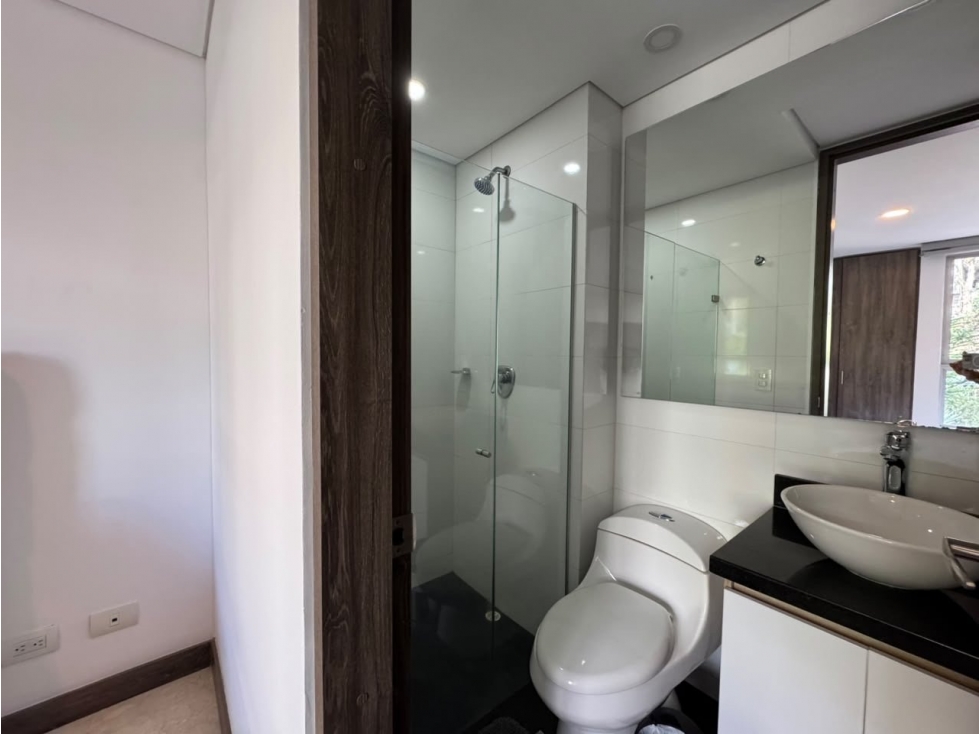 Apartamento en arriendo en El Poblado, Medellín · foto 19 de 23