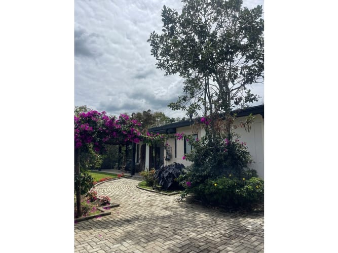 Casa de 3 alcobas en arriendo en Guarne, 238 m² · foto 2 de 19