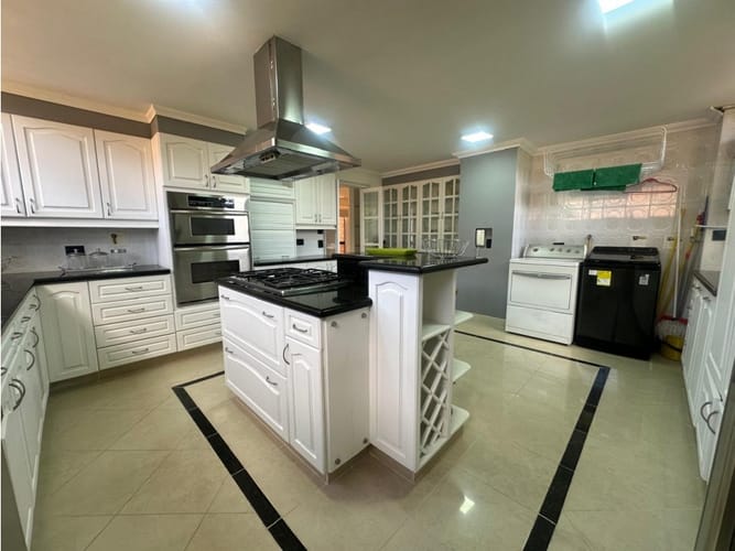 Apartamento de 4 alcobas en arriendo en El Poblado, Rionegro, 300 m² · foto 22 de 24
