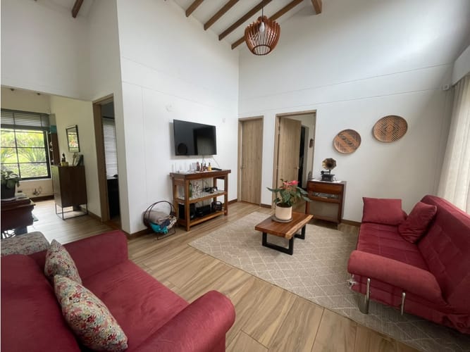 Casa de 3 alcobas en arriendo en Guarne, 238 m² · foto 5 de 19