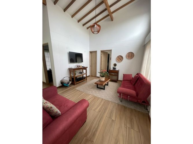 Casa de 3 alcobas en arriendo en Guarne, 238 m² · foto 11 de 19