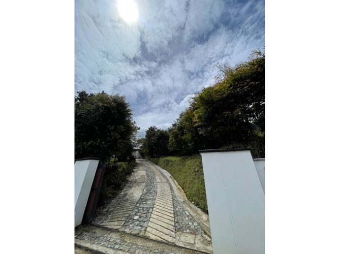 Casa de 3 alcobas en arriendo en Guarne, 238 m² · foto 17 de 19