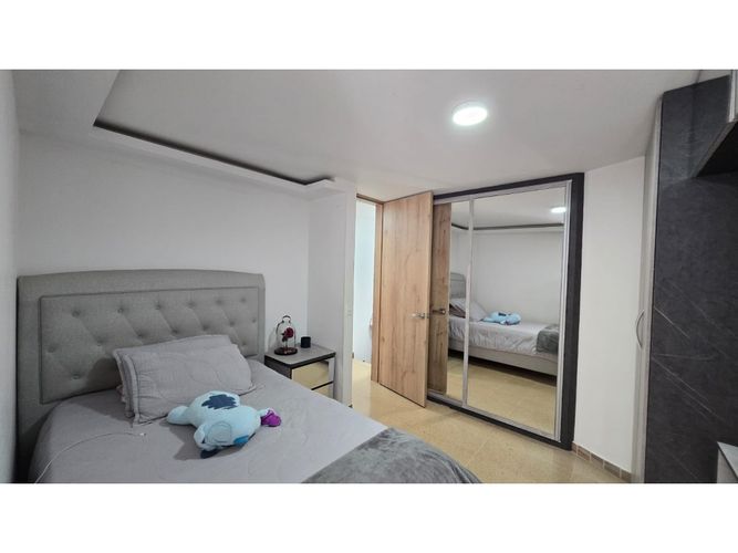 Apartamento de 3 alcobas en arriendo en Los Naranjos, Medellín, 136 m² · foto 10 de 22