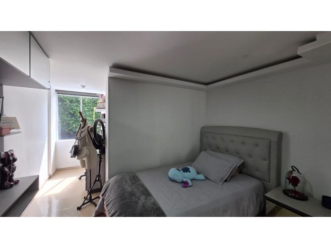 Apartamento de 3 alcobas en arriendo en Los Naranjos, Medellín, 136 m² · foto 11 de 22