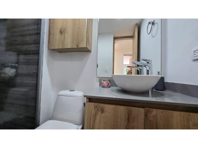 Apartamento de 3 alcobas en arriendo en Los Naranjos, Medellín, 136 m² · foto 17 de 22