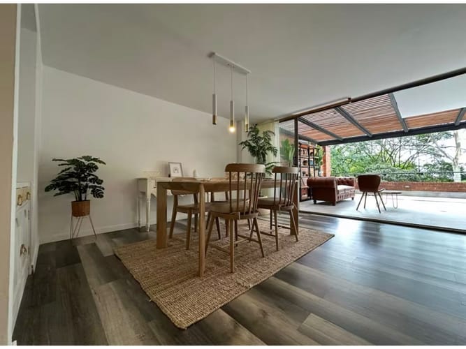 Apartamento de 4 alcobas en arriendo en El Poblado, Medellín, 257 m² · foto 3 de 14