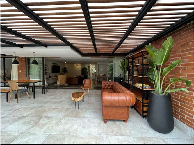 Apartamento de 4 alcobas en arriendo en El Poblado, Medellín, 257 m² · foto 11 de 14
