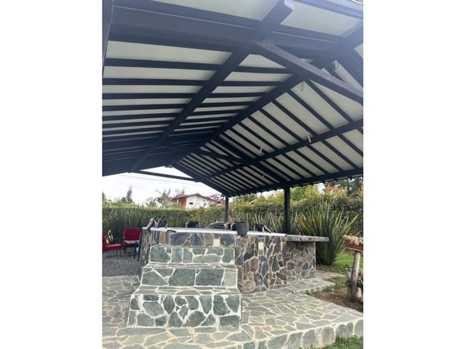 Casa de 6 alcobas en arriendo en Bellavista, Guarne, 350 m² · foto 11 de 21