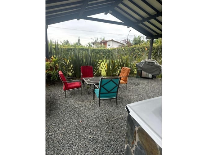 Casa de 6 alcobas en arriendo en Bellavista, Guarne, 350 m² · foto 14 de 21