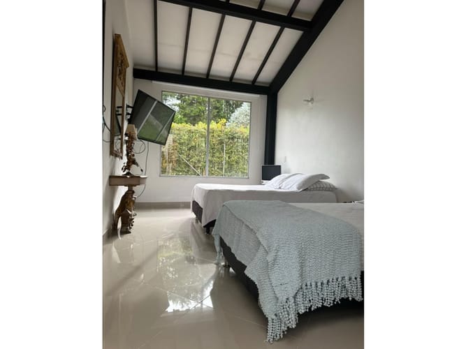 Casa de 6 alcobas en arriendo en Bellavista, Guarne, 350 m² · foto 17 de 21