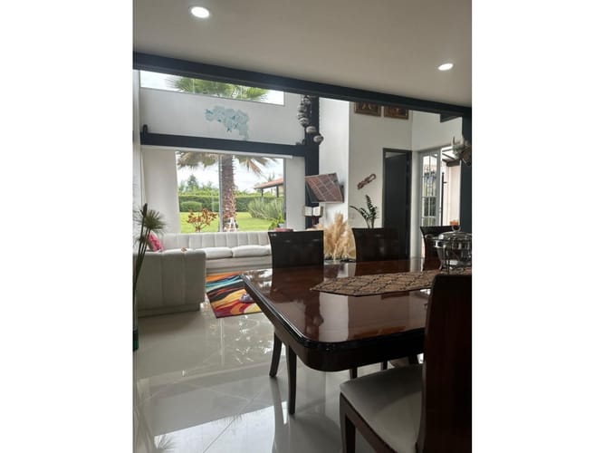 Casa de 6 alcobas en arriendo en Bellavista, Guarne, 350 m² · foto 20 de 21