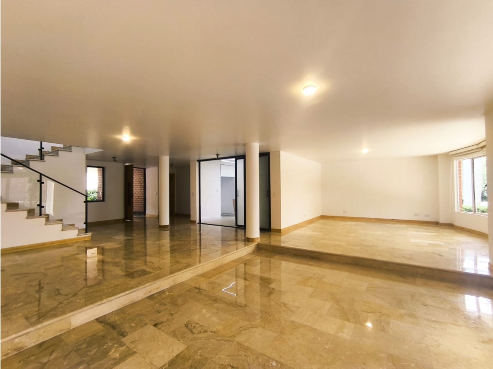 Apartamento en arriendo en El Poblado, Medellín · foto 6 de 24