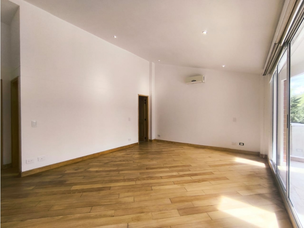 Apartamento en arriendo en El Poblado, Medellín · foto 22 de 24