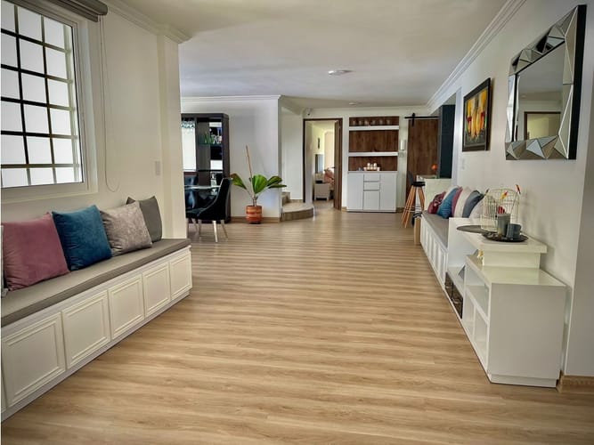 Casa de 5 alcobas en arriendo en El Porvenir, Guarne, 400 m² · foto 6 de 24