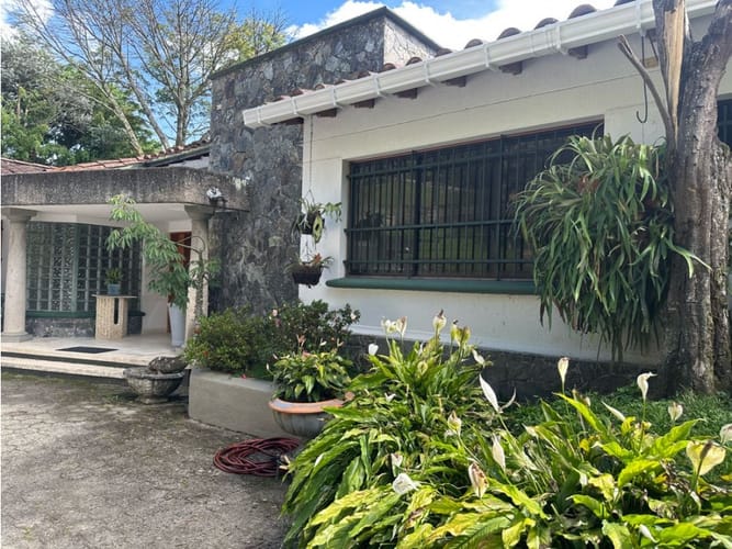House for rent in Loma del Escobero, Envigado