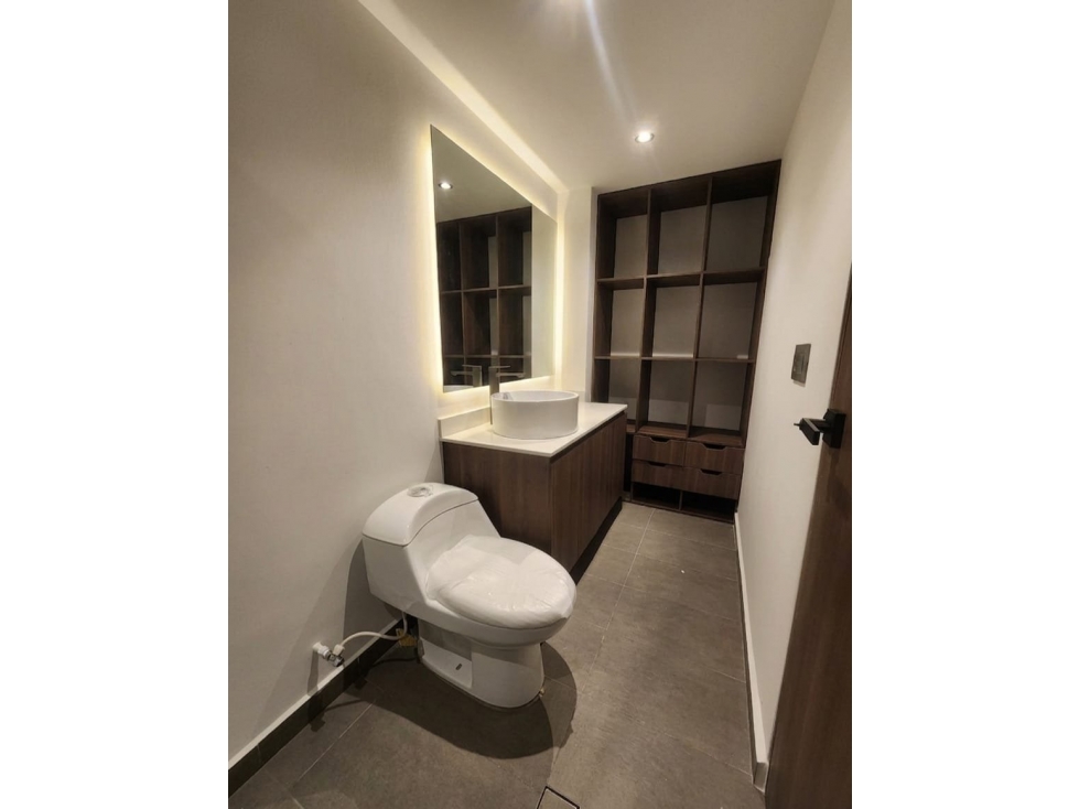 Casa en arriendo en El Poblado, Medellín · foto 17 de 19