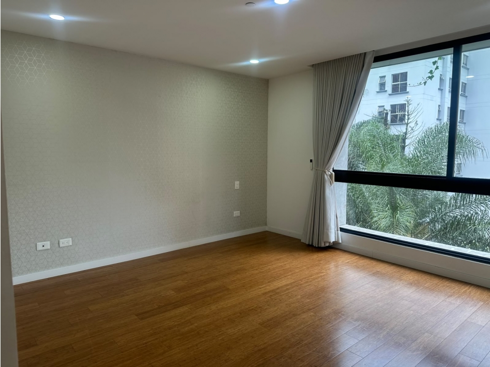 Apartamento en arriendo en El Poblado, Medellín · foto 11 de 24
