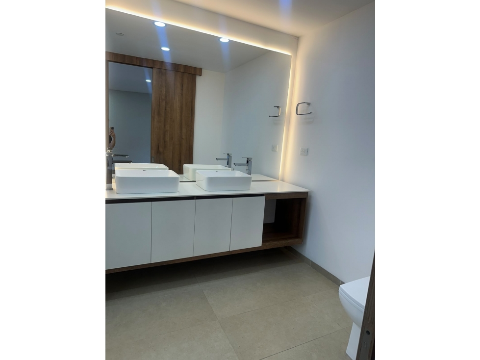Apartamento en arriendo en El Poblado, Medellín · foto 22 de 24