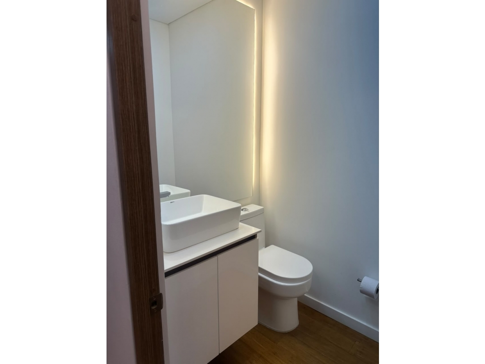 Apartamento en arriendo en El Poblado, Medellín · foto 24 de 24