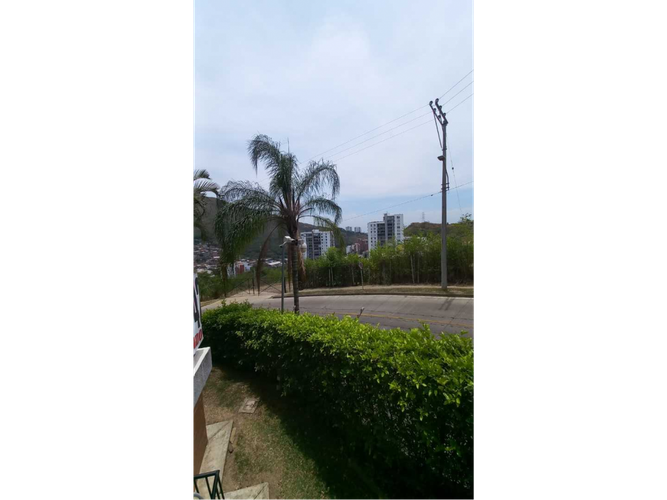 Apartamento de 2 alcobas en venta en Aguacatal, Cali, 61 m² · foto 12 de 24