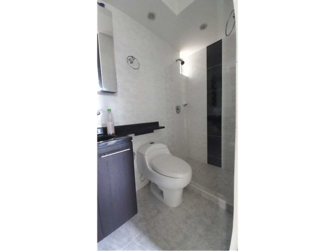 Apartamento de 2 alcobas en venta en Aguacatal, Cali, 61 m² · foto 14 de 24