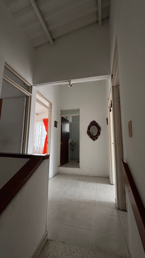 Casa de 5 alcobas en venta en Ub. Vasconia, Ibagué, 120 m² · foto 9 de 20