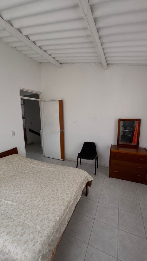 Casa de 5 alcobas en venta en Ub. Vasconia, Ibagué, 120 m² · foto 12 de 20