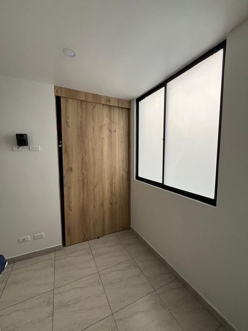 Apartamento de 3 alcobas en venta en Cabañas, Bello, 68 m² · foto 4 de 24
