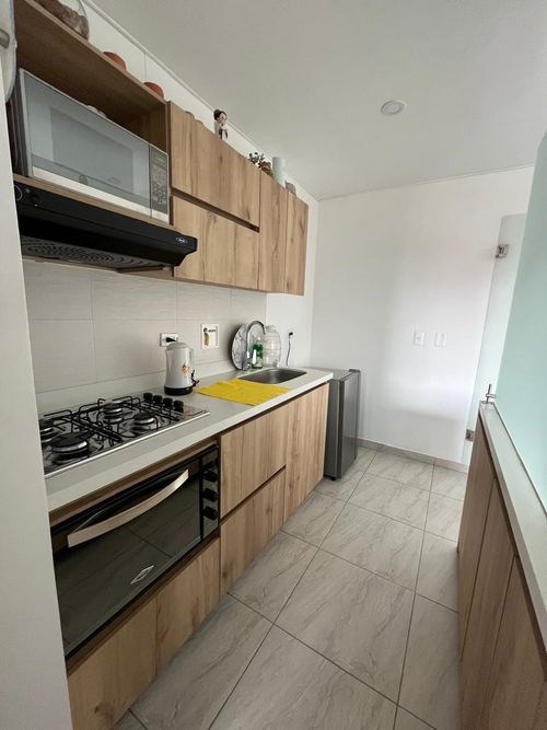 Apartamento de 3 alcobas en venta en Cabañas, Bello, 68 m² · foto 8 de 24