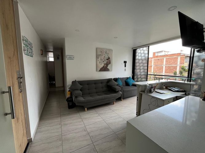 Apartamento de 3 alcobas en venta en Cabañas, Bello, 68 m² · foto 2 de 24