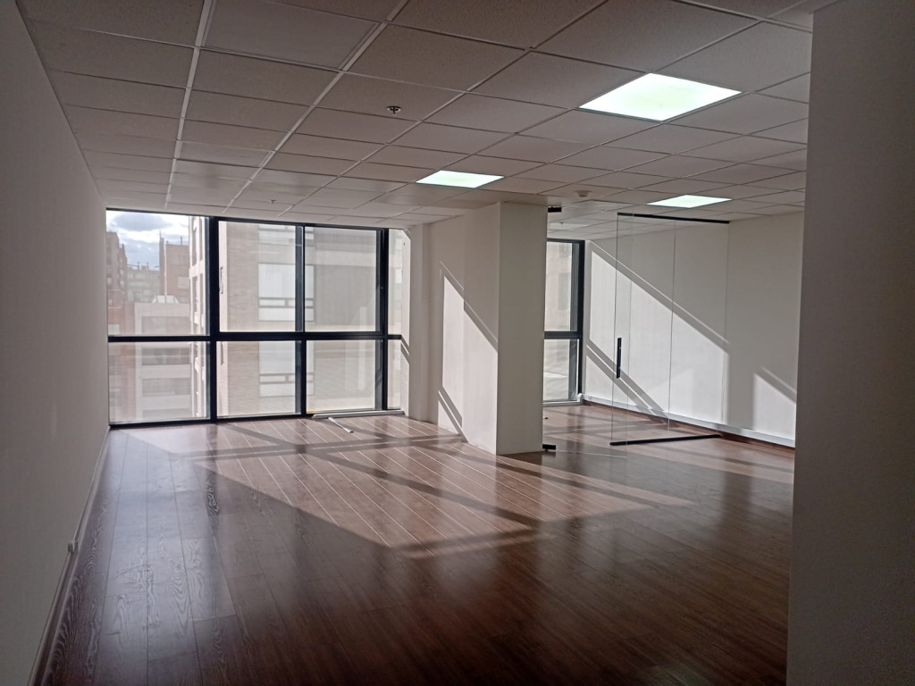 Oficina en Arriendo en Chico norte, Bogotá