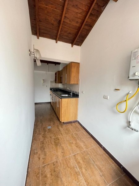Apartamento en venta en Loma De Los Bernal, Medellín · foto 6 de 22