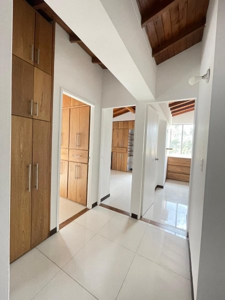 Apartamento en venta en Loma De Los Bernal, Medellín · foto 19 de 22