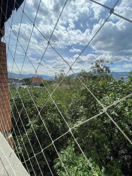 Apartamento en venta en Loma De Los Bernal, Medellín · foto 22 de 22